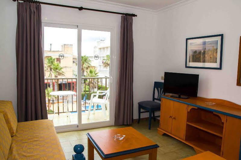 Apartamentos Charlys Can Picafort Can Picafort  Eksteriør billede