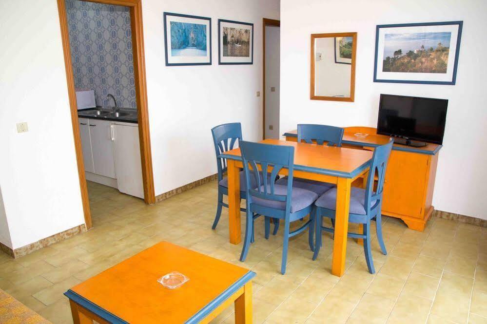Apartamentos Charlys Can Picafort Can Picafort  Eksteriør billede