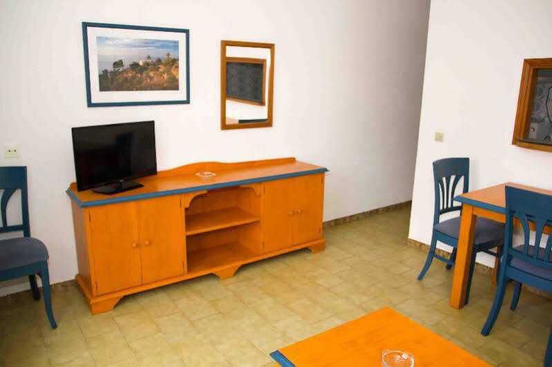 Apartamentos Charlys Can Picafort Can Picafort  Eksteriør billede
