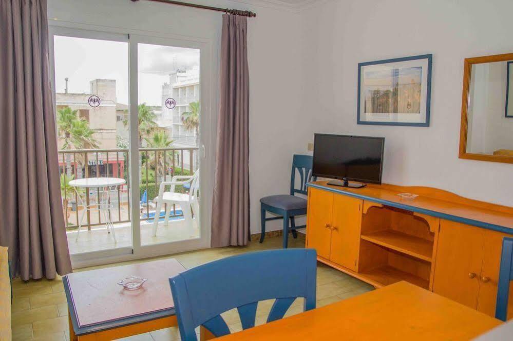Apartamentos Charlys Can Picafort Can Picafort  Eksteriør billede